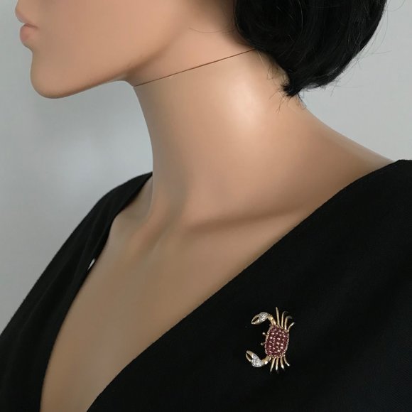 Ruby crab brooch - Picture 1 of 16